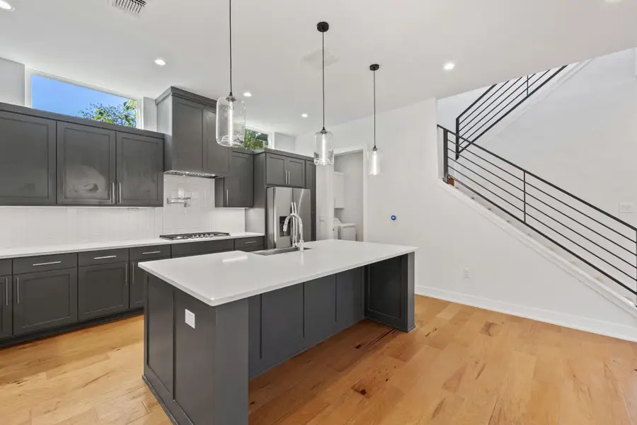 1719 Bunche Rd, Austin, TX 78721 - #3