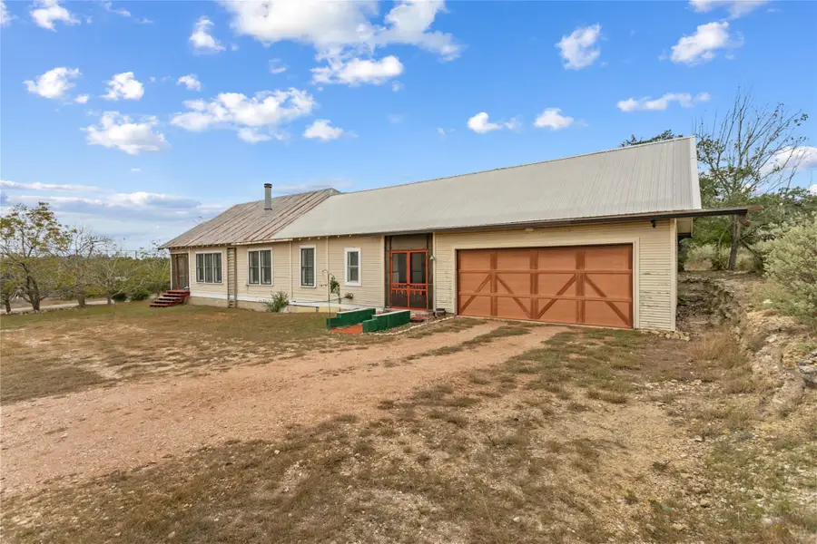 500 Springlake Dr, Dripping Springs, TX 78620 - Image #2