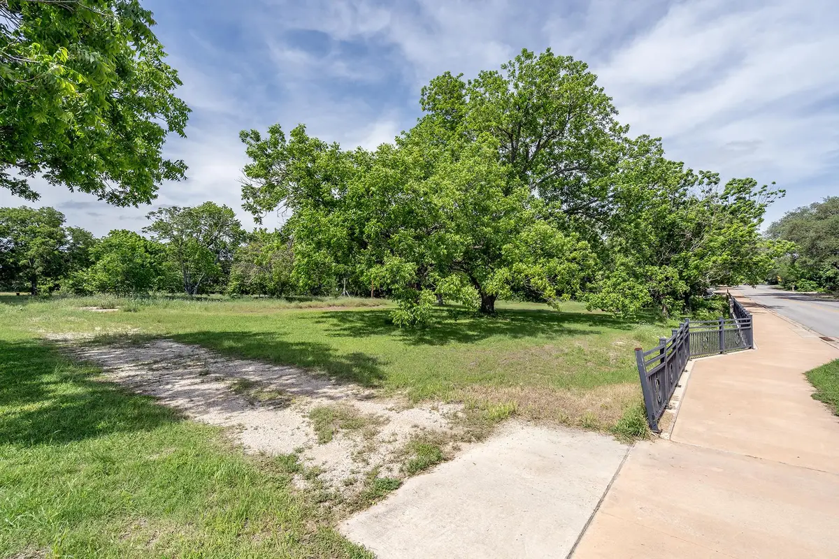 700 Main St, Liberty Hill, TX 78642 - #1
