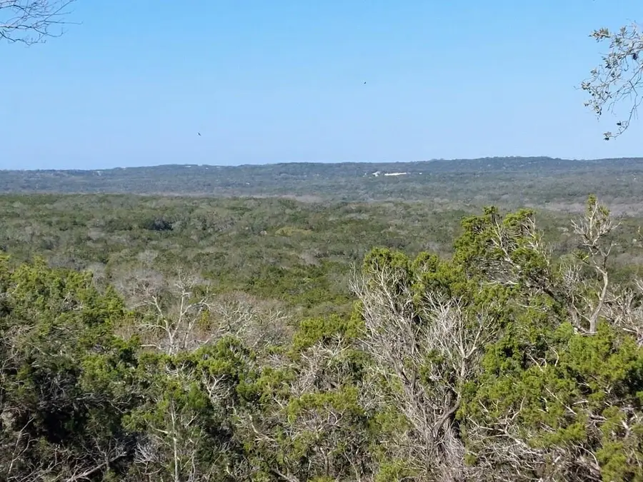 915 Enchanted Vw, Canyon Lake, TX 78133 - #2