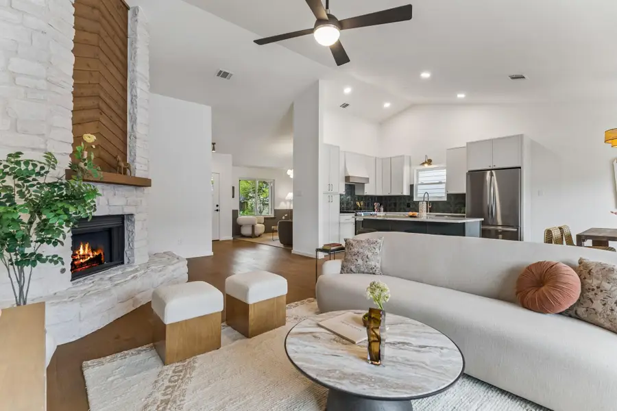 7902 Doncaster Dr, Austin, TX 78745 - #2