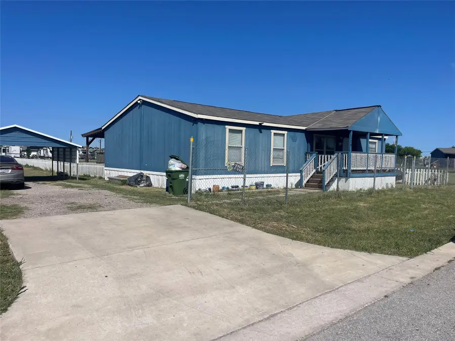 106 Brown Pelican Dr, Del Valle, TX 78617 - #2