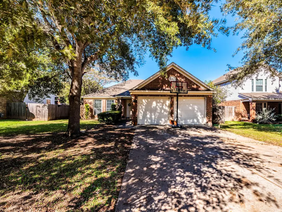 172 Winter St, Kyle, TX 78640 - Image #2