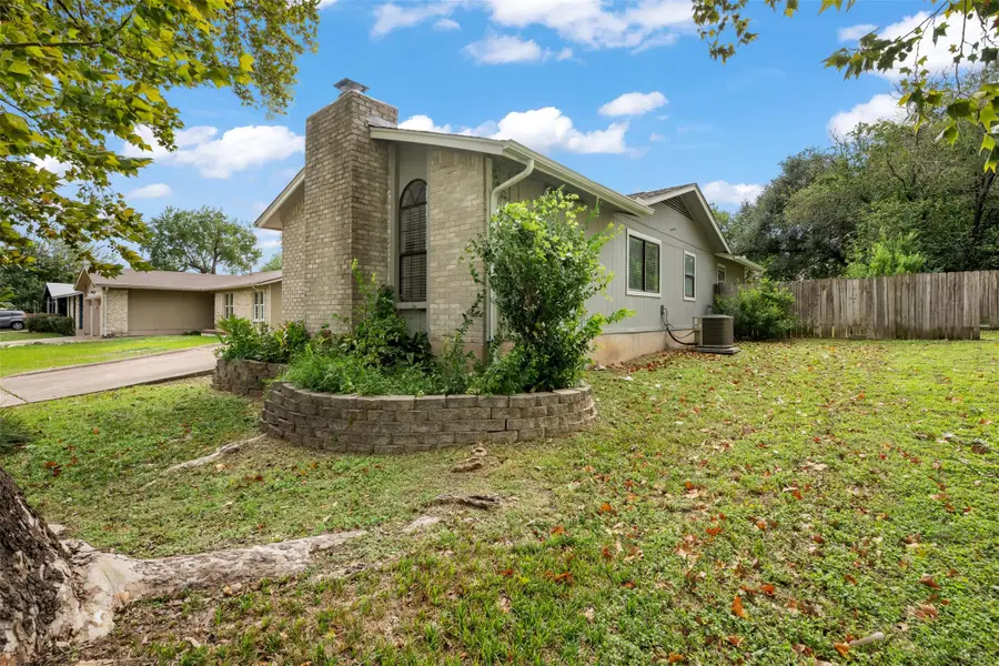 4009 Hillside Dr, Round Rock, TX 78681 - #3