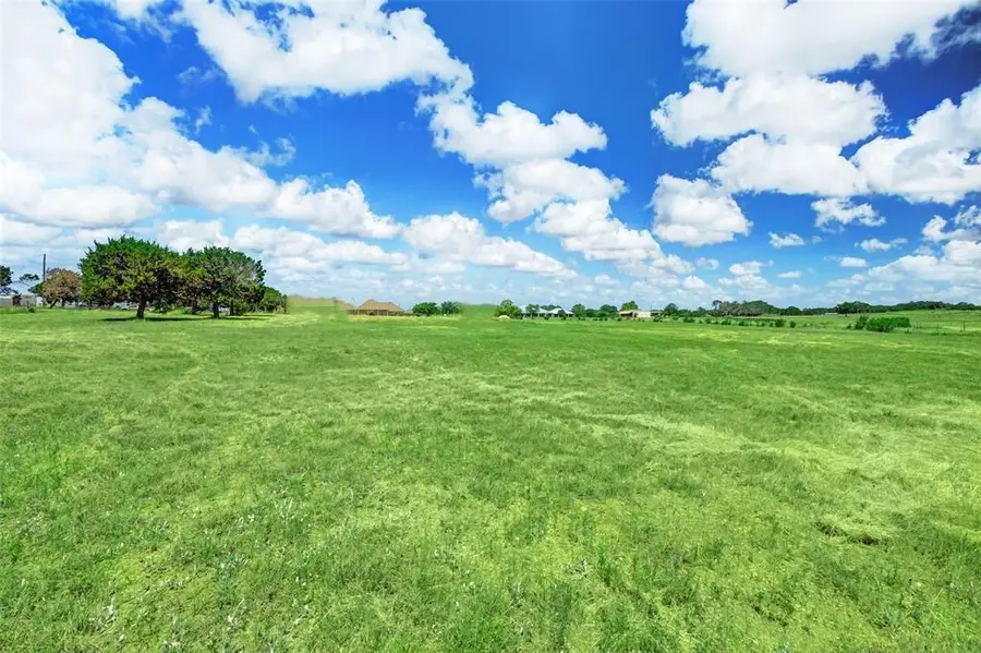 461 Ramms Dr, Florence, TX 76527 - Image #3