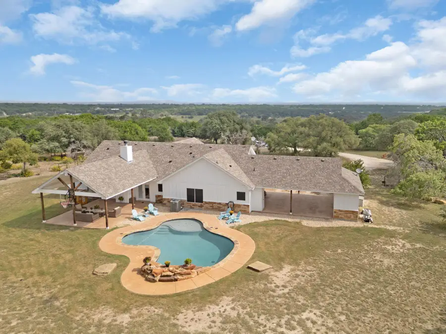 6757 County Road 3010, Lampasas, TX 76550 - #2