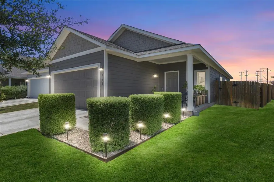 242 Trailside Ln, Bastrop, TX 78602 - #2