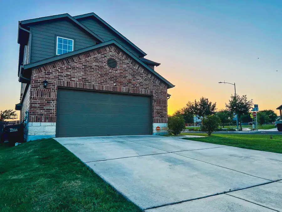 104 Blair Ct, San Marcos, TX 78666 - Image #2