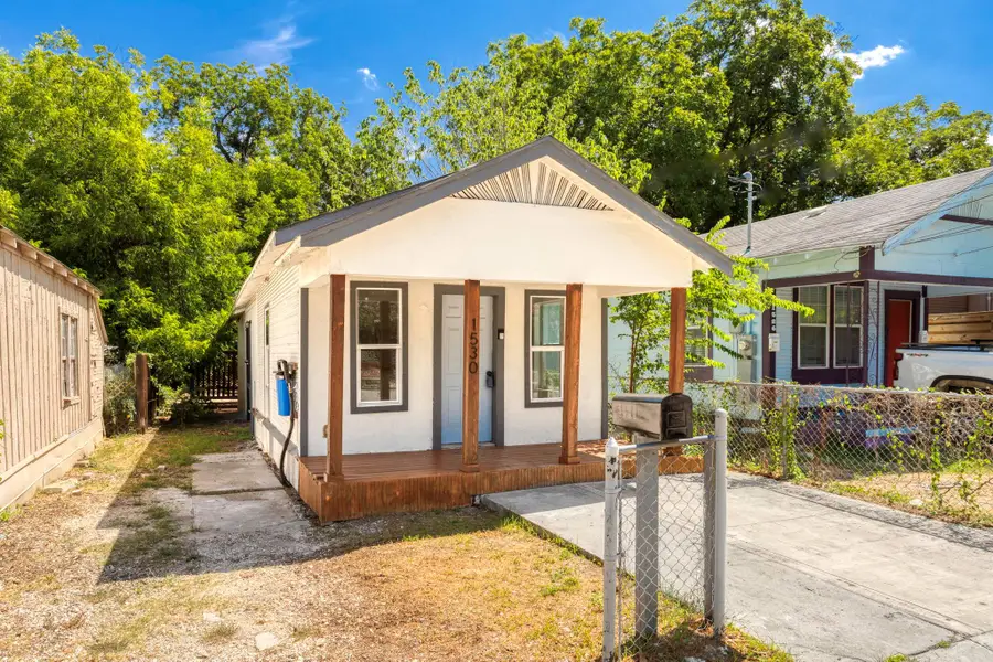 1530 E Crockett St, San Antonio, TX 78202 - Image #2
