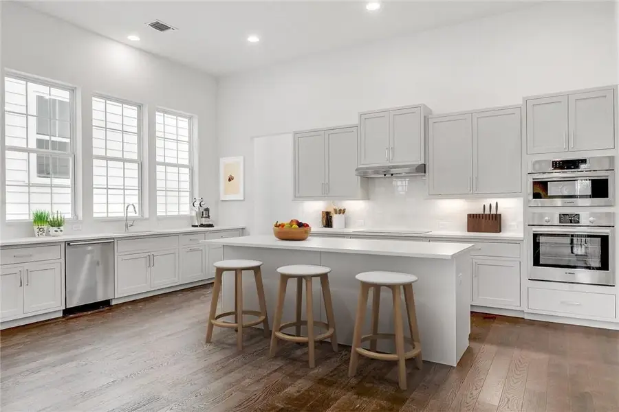 4502 Grassland Dr, Austin, TX 78723 - #2