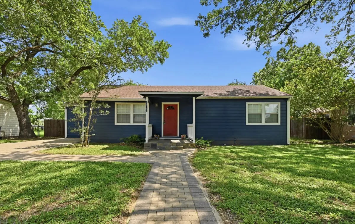 1127 Parr St, Luling, TX 78648 - #1