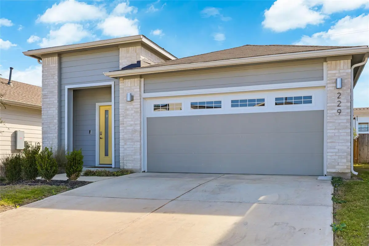 229 Fairfax Ave, San Marcos, TX 78666 - Image #1