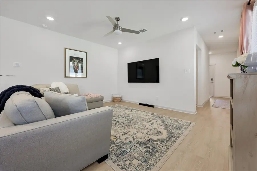 229 Fairfax Ave, San Marcos, TX 78666 - Image #3