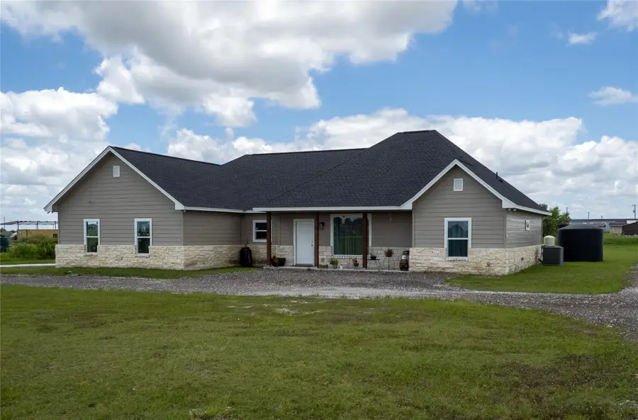 140 Daniel Dr, Bertram, TX 78605 - #2