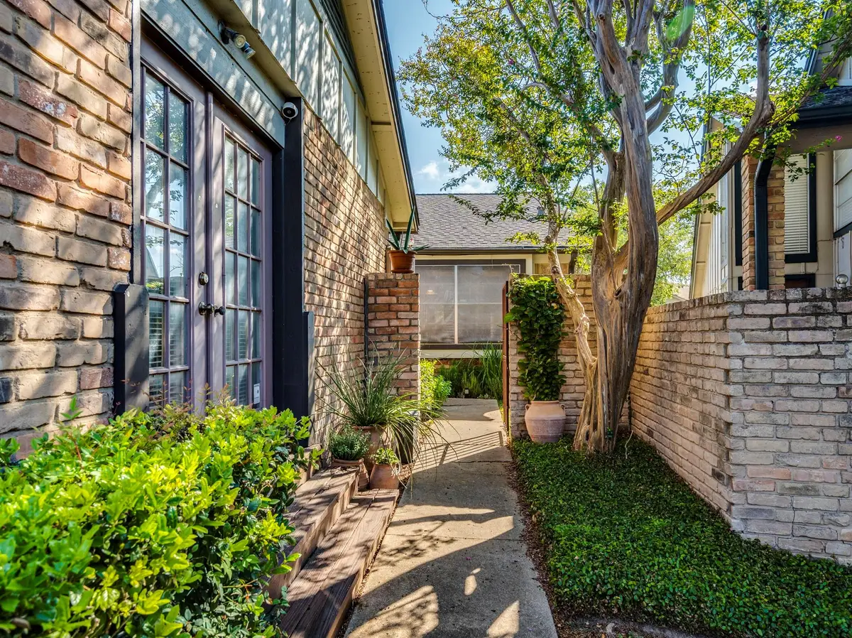 9417 Singing Quail Dr, Austin, TX 78758 - Image #1