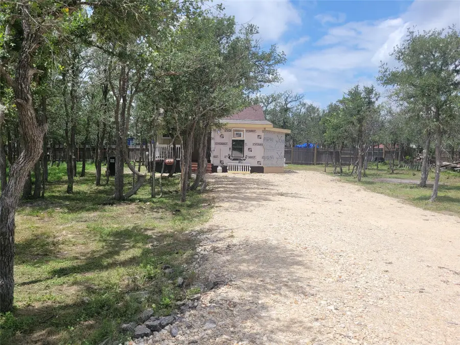 233 St Marys Rd, Dale, TX 78616 - #3