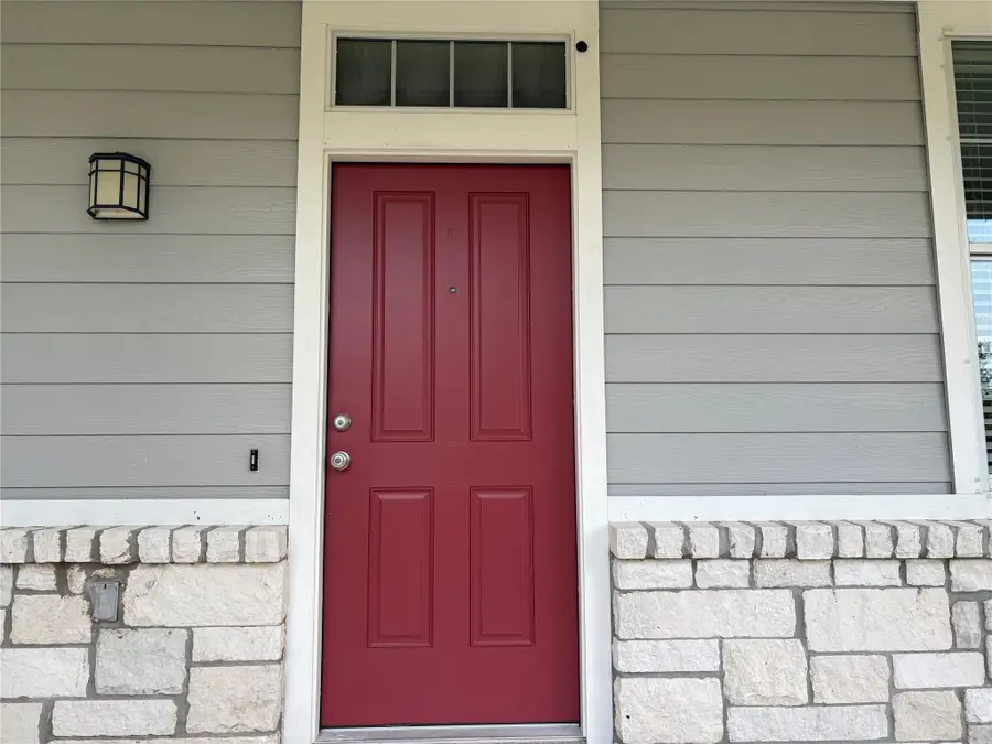 1076 Sanders, Kyle, TX 78640 - #3