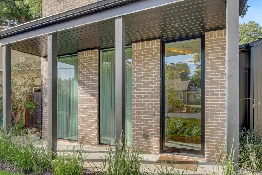 2006 Ford St, Austin, TX 78704 - Image #3