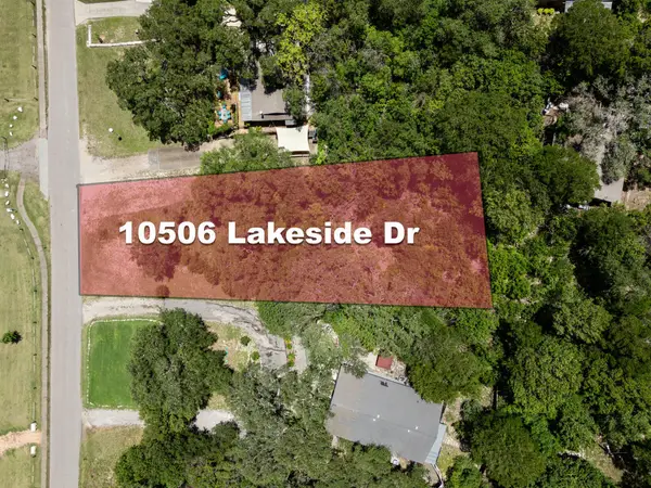 10506 Lakeside Dr, Jonestown, TX 78645