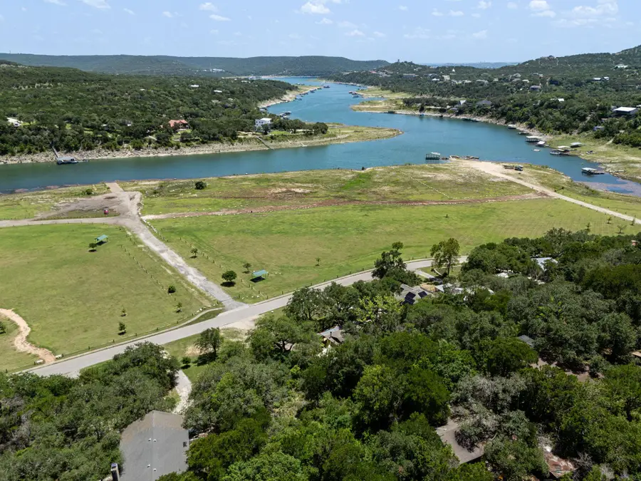 10506 Lakeside Dr, Jonestown, TX 78645 - #2