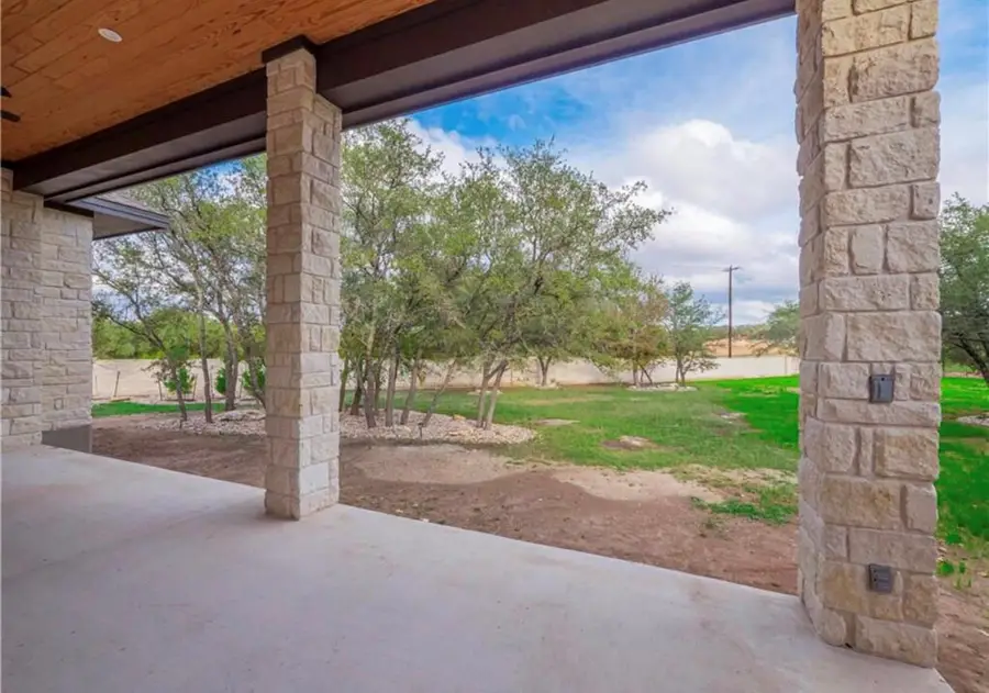 101 Gabriel Woods Dr, Georgetown, TX 78633 - Image #3