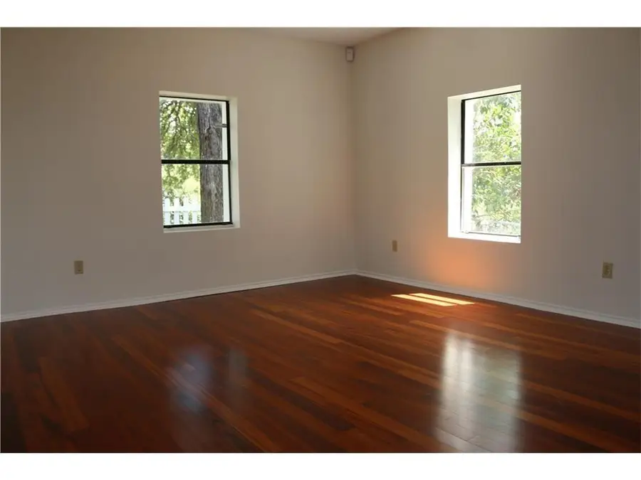 1166 Ridgeway Dr, Austin, TX 78702 - #2