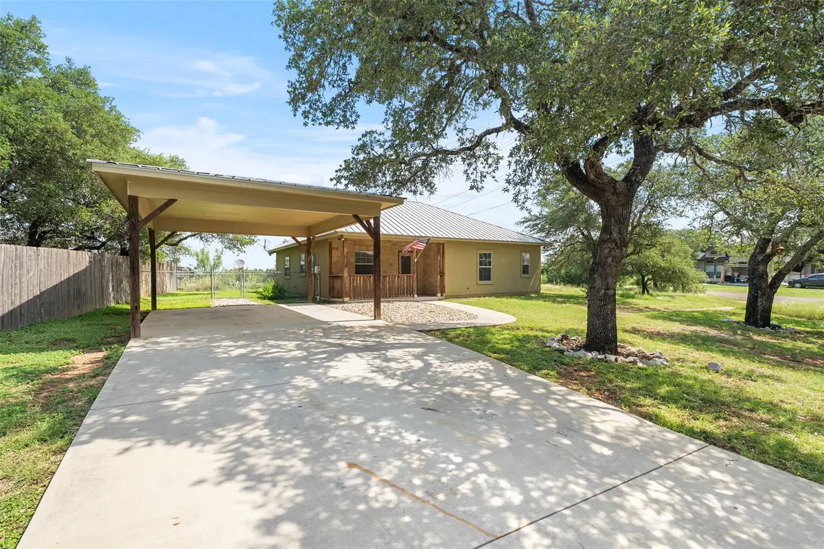 300 Knights Row, Horseshoe Bay, TX 78657 - Image #1