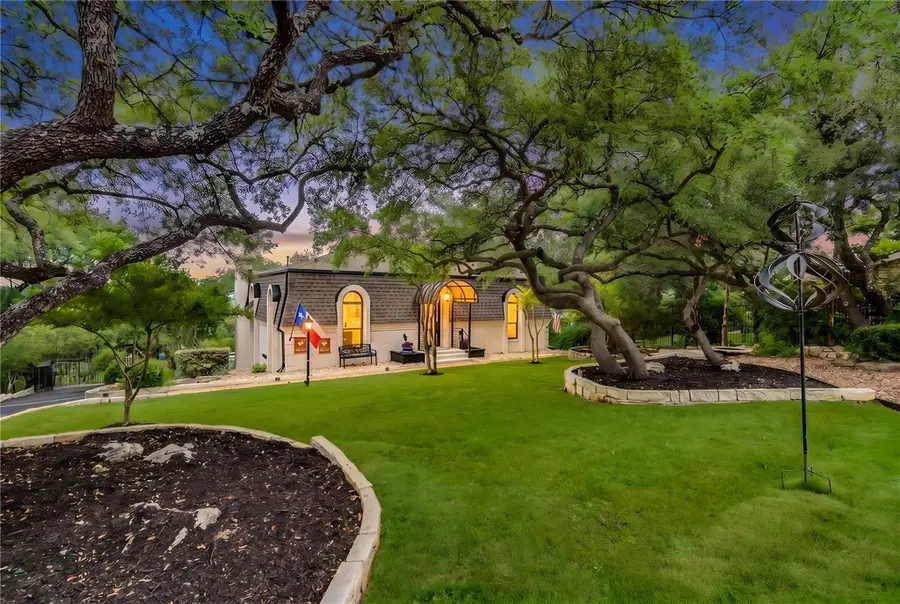 111 Highlander St, Lakeway, TX 78734 - #3