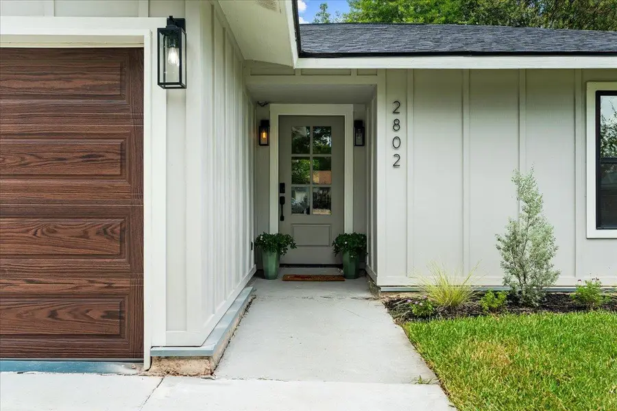 2802 Leeds Cv, Austin, TX 78745 - #3
