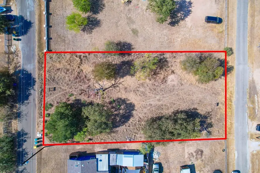 338 E Sweetbriar Dr, Marble Falls, TX 78654 - Image #2