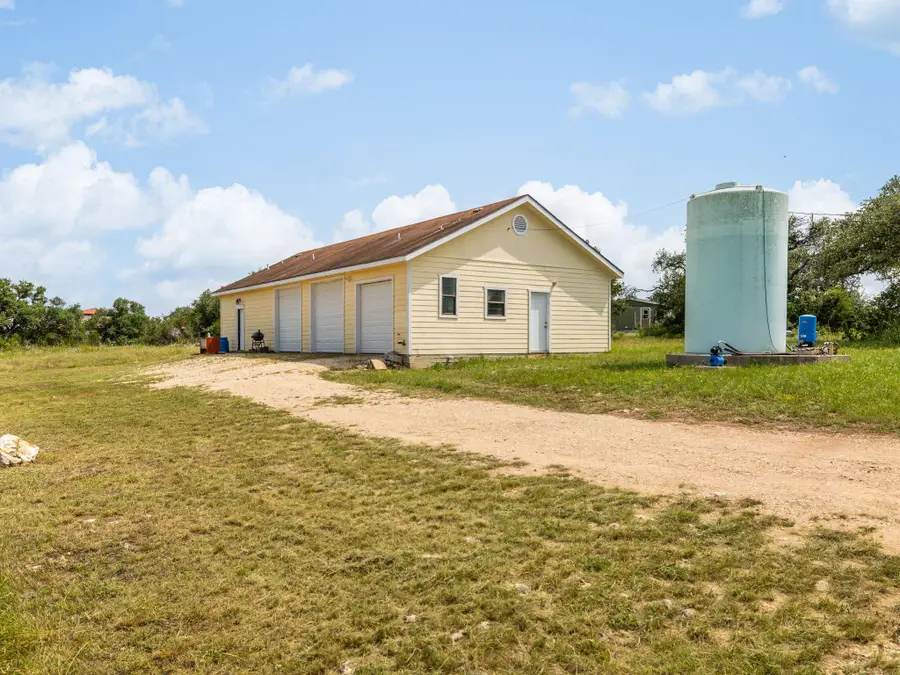 1110 Oakwood Loop, San Marcos, TX 78666 - #3