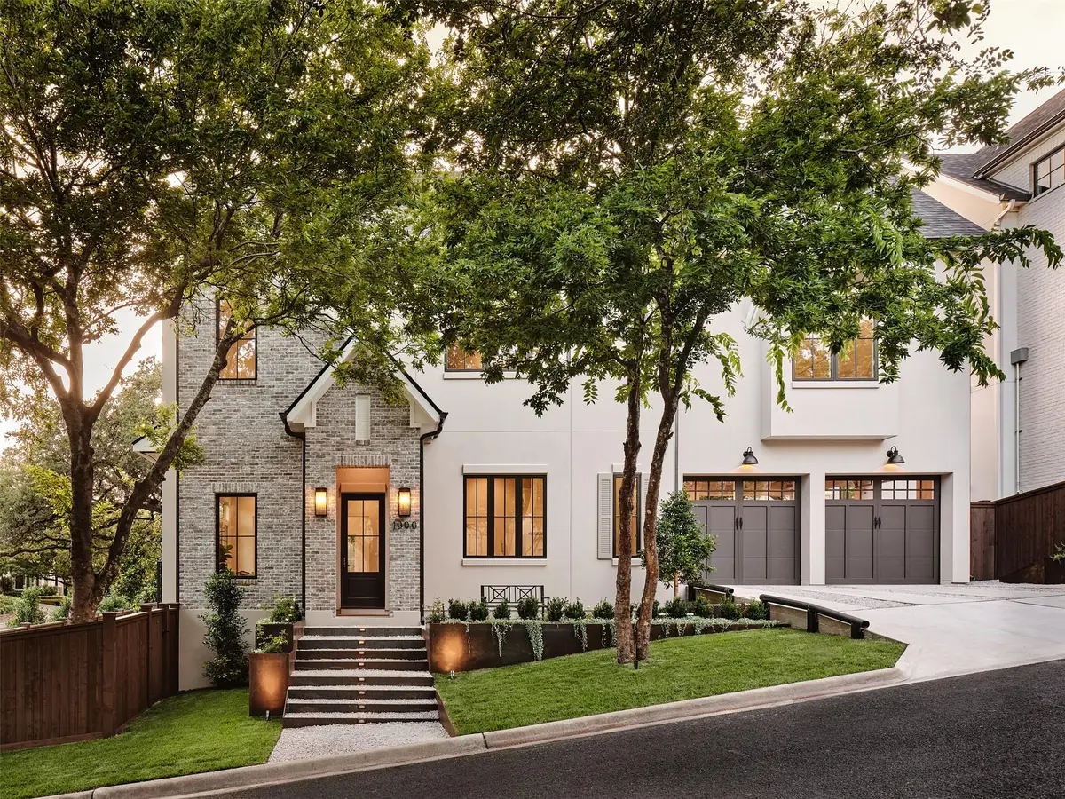 1900 Matthews Dr, Austin, TX 78703 - #1