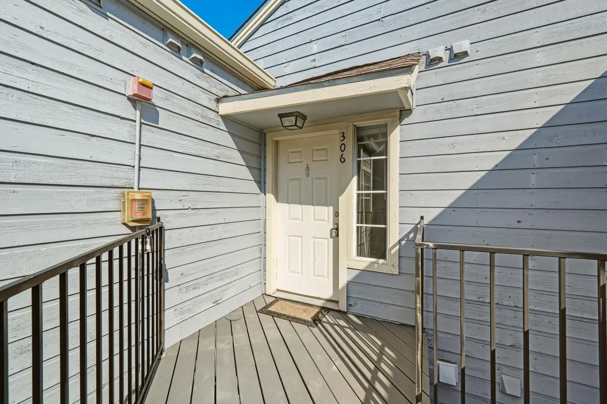 3111 Tom Green St #306, Austin, TX 78705 - #1
