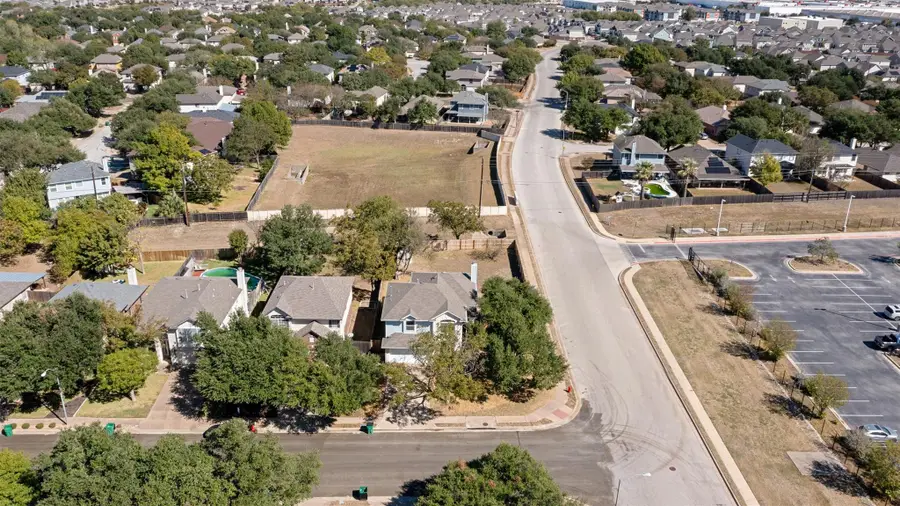3300 Kissman Dr, Austin, TX 78728 - Image #2