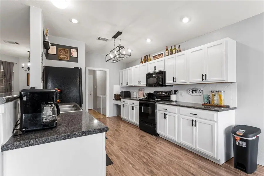 107 Jefferson Cv, Elgin, TX 78621 - Image #3