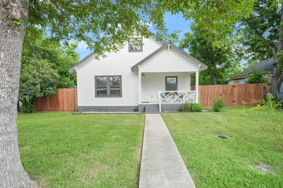 301 Old Thorndale Rd, Taylor, TX 76574 - #3