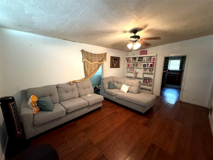 1007 N 17th St, Temple, TX 76501 - Image #2