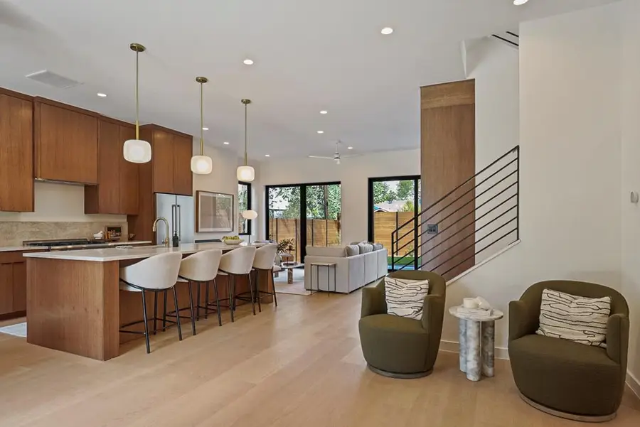 308 El Paso St, Austin, TX 78704 - Image #2