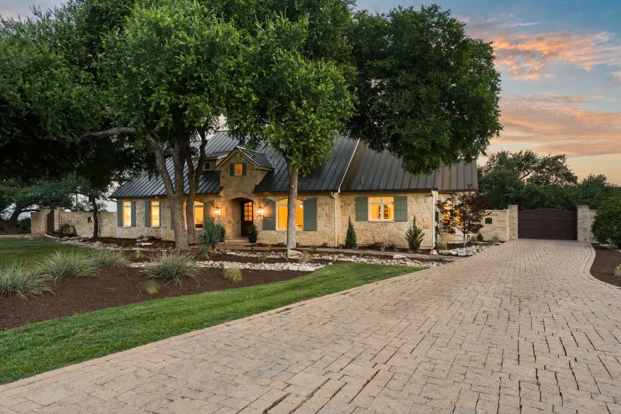 7825 Lynchburg Dr, Austin, TX 78738 - #2