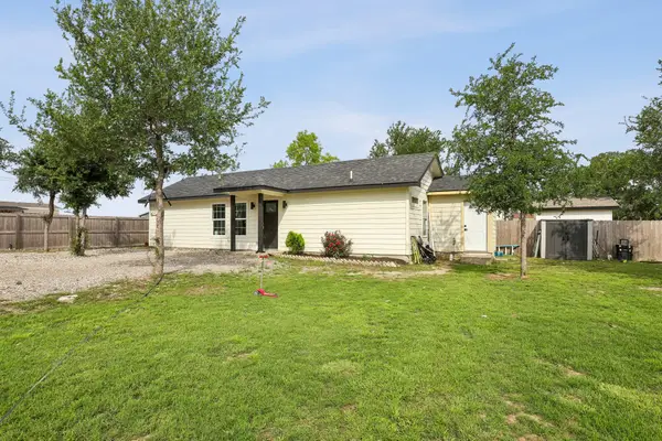 114 Jaguar St, Cedar Creek, TX 78612