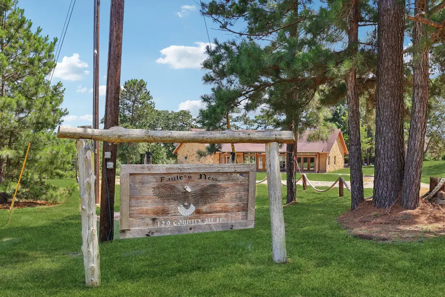 129 Country Air Dr, Bastrop, TX 78602 - Image #2