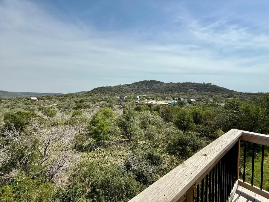 618 Hill St, Burnet, TX 78611 - #3