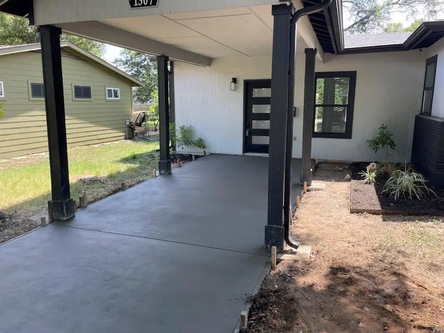 1307 Yorkshire Dr, Austin, TX 78723 - Image #3