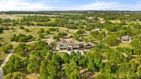 2560 Bell Springs Rd, Dripping Springs, TX 78620