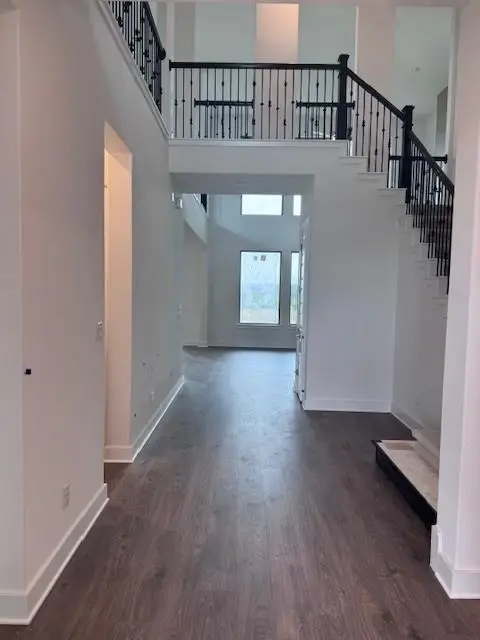 1802 Crimson Sunset Dr, Georgetown, TX 78628 - Image #2