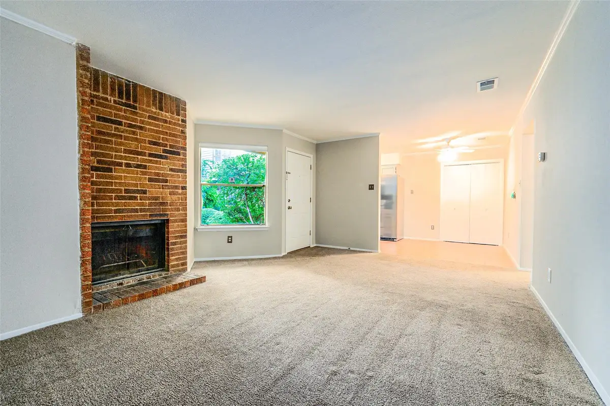 5608 Cougar Dr #118, Austin, TX 78745 - #1
