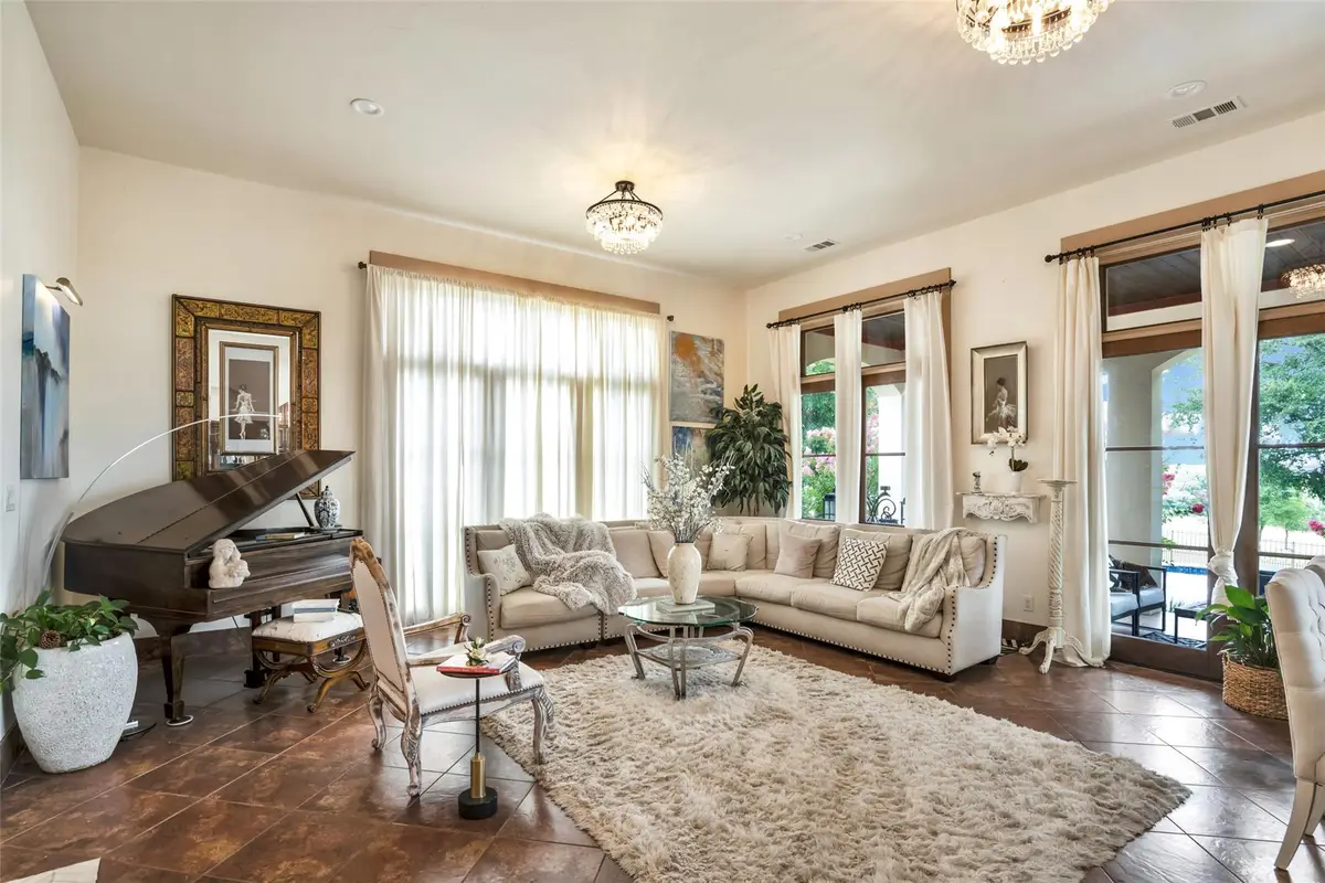 601 Strada Luca, Florence, TX 76527 - Image #1