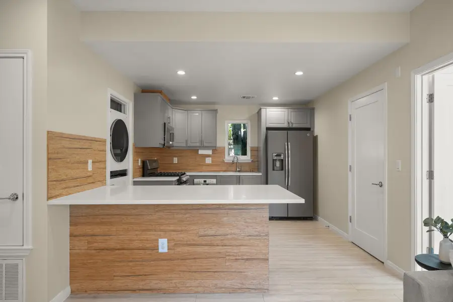 1705 E 14th St #B, Austin, TX 78702 - #3