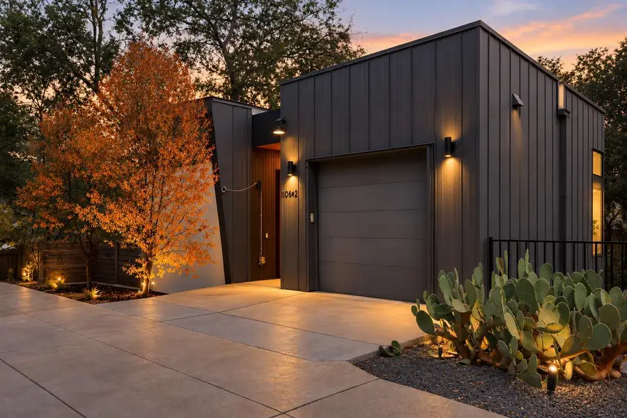 1106 Algarita Ave #2, Austin, TX 78704 - #3