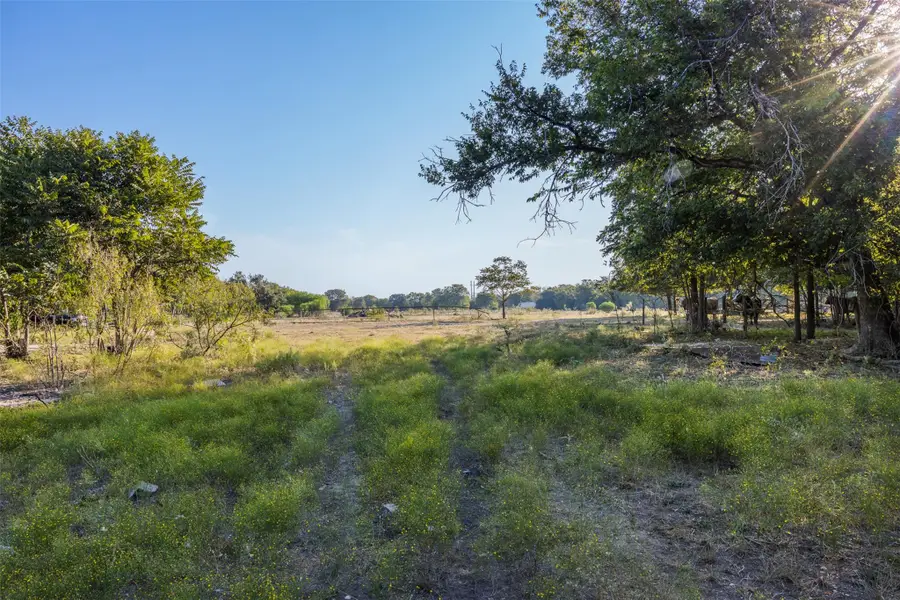 217 Robin Ranch Rd, Lockhart, TX 78644 - Image #3